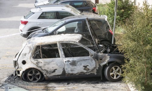 [FOTO/VIDEO] Usred noći eksplodirao automobil u Splitu
