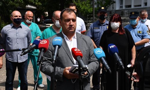 Beroš: U bolnici u Slavonskom Brodu formiran info centar 035 201 111