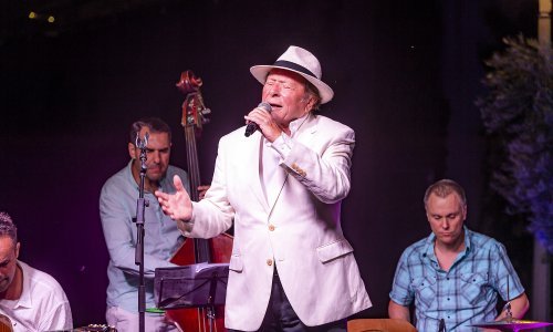 Radno ljeto: Miro Ungar održao u Novom Vinodolskom održao koncert za pamćenje