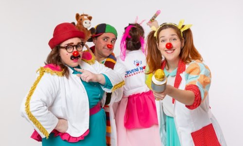 Crveni nosovi klaunovidoktori cijelo ljeto neumorno rade