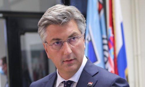 [FOTO/VIDEO] Plenković o zahtjevu da Lauc izleti iz Znanstvenog savjeta: Nismo mi SDP, ne izbacujemo ljude