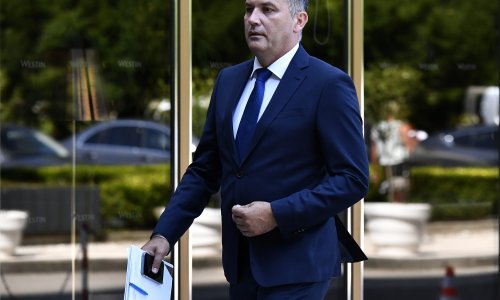 Sada je i službeno; Davor Šuker nakon devet godina više nije predsjednik HNS-a, a na njegovo mjesto jednoglasno je izabran Marijan Kustić