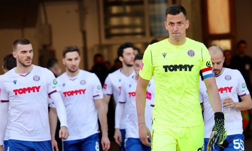 [VIDEO] Kapetan Hajduka Lovre Kalinić bio je brutalno iskren nakon debakla i ispadanja iz Europe: Nedopustivo, ovo je velika sramota...