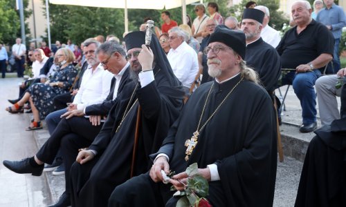 Antifašisti i SNV odali počast žrtvama ustaškog zločina u Glini