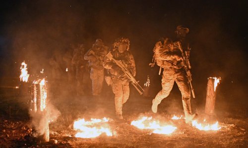 [FOTO/VIDEO] U vojarni na Udbini prisegnuli novi komandosi, pogledajte kako je izgledala obuka