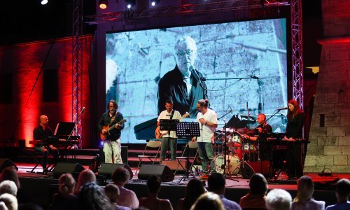 Ispred crkve sv. Josipa održan jazz koncert u čast Olivera Dragojevića