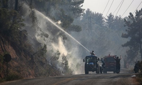 Vatra prijeti turističkim mjestima u Turskoj, evakuiraju se turisti