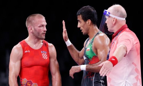 Kakva drama Hrvata u četvrtfinalu; Božo Starčević vodio je pet sekundi prije kraja meča pa izgubio na bizaran način: On je napravio jedan nemogući potez!