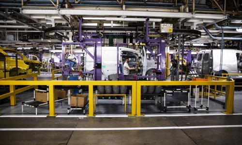 Globalna nestašica čipova i pandemija otežavaju oporavak francuske autoindustrije