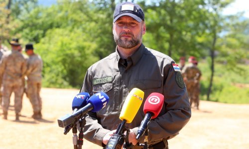 Banožić: Nema razloga da se Hrvatsku vojsku i MORH stavlja u kontekst loše organizacije proslave u Kninu