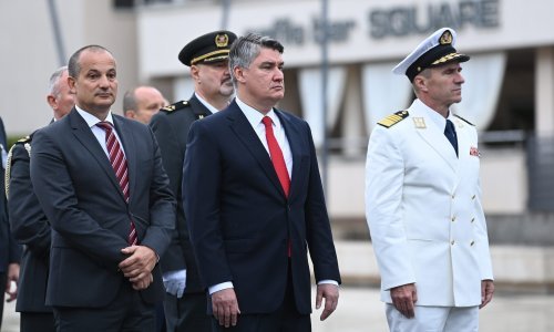 [FOTO] Milanović: Želim da hrvatska država ima stegu koju je vojska imala u Oluji