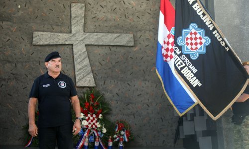 Skejo opet u Kninu uzvikivao 'Za dom spremni'