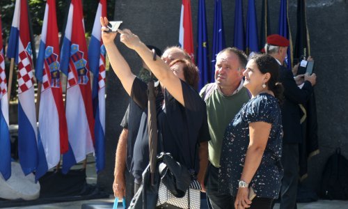 Stigle prve procjene policije, u Kninu ove godine jako malo ljudi...