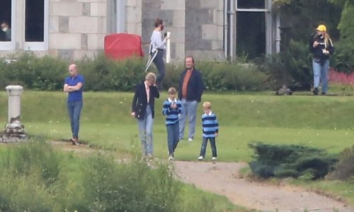 Pogledajte fotografije sa snimanja Netflixove hit serije 'Kruna': Evo kako u novoj sezoni izgleda princeza Diana