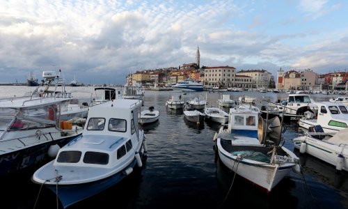 Eksplodirala potražnja za kućama i vilama u sjevernoj Dalmaciji i Istri. Istražili smo što se događa: 'Hrvati iz dijaspore, od Kine do Švedske, ulažu velike novce'