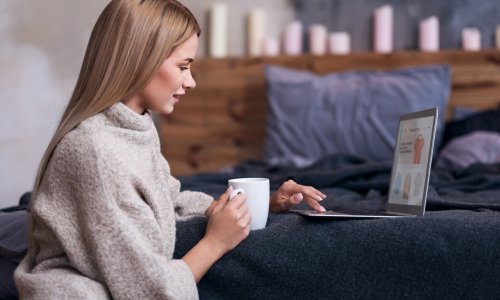 Zabrinjavajući trend: Mlađe generacije peglaju kartice na rate, ali takve kupovne navike vode ih u dužničko ropstvo