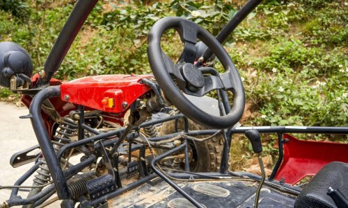 Češki turisti kod Labina divljali na četverociklu, udarili u drvo i pali u provaliju