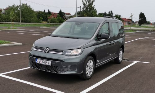[FOTO/VIDEO] Vozili smo VW Caddy Life Van 2.0 TDI: Najnovija generacija simbola svestranosti je moderan, siguran i napredan automobil