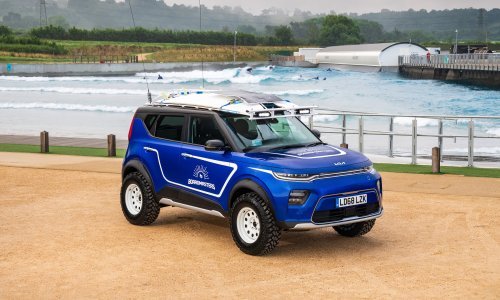 [FOTO] Kia predstavila jednokratno izdanje Soul EV Boardmasters Edition: Električni terenac za one koji vole surfati i uživati u životu