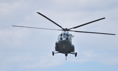 Helikopter sa 16 osoba srušio se u jezero na dalekom istoku Rusije