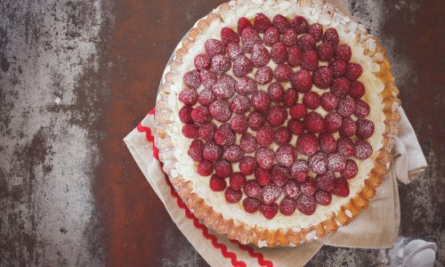 Tako jednostavan recept krije idealan ljetni desert: Cheesecake s malinama osvaja okusom, ali i brzinom pripreme