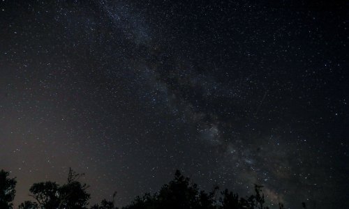 [FOTO] Meteoritska kiša začarala je zvjezdano nebo, ovako je izgledalo noćas iznad Pašmana