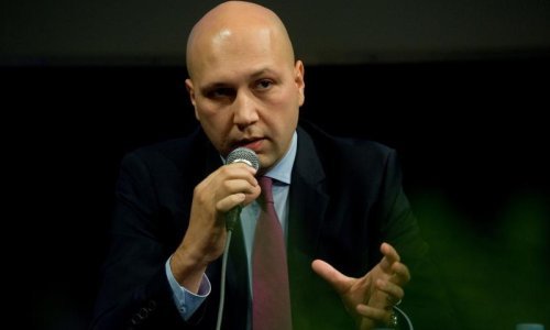 Ministar Zmajlović razriješio svog savjetnika!