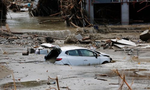 U poplavama u Turskoj 77 poginulih, 34 nestalih: U spasilačkim akcijama sudjeluje gotovo 10.000 ljudi