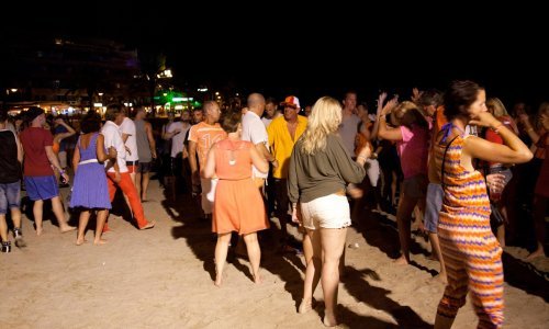 Španjolci se dosjetili kako stati na kraj ilegalnim partijima. Pune ruke posla imaju bivši strani špijuni