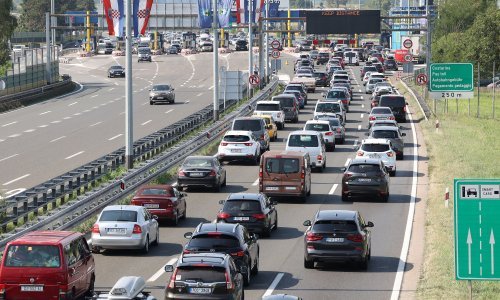 Na autocestama za vikend naplaćeno 25 posto više cestarina nego lani