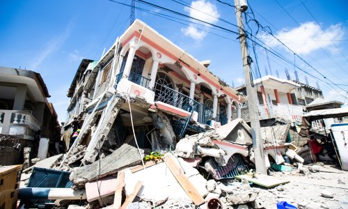 [VIDEO/FOTO] Potres magnitude 7,2 po Richteru razorio Haiti: Najmanje 227 smrtno stradalih, stotine ozlijeđenih i nestalih, pogledajte fotografije i snimke koje svjedoče o razmjerama štete