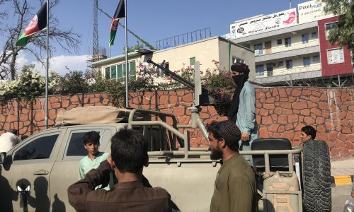 [VIDEO/FOTO] Talibani će proglasiti Islamski Emirat Afganistan. Građani Kabula bježe u strahu od odmazde, na aerodromu kaos