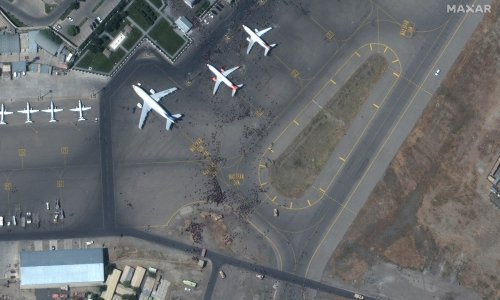 Pentagon: Američki vojni avioni nadlijeću Kabul radi osiguravanja evakuacije. Evakuirano je sedam tisuća ljudi