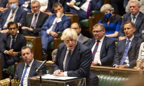 Johnsona zasuli kritikama u parlamentu, prozivali ga i članovi njegove stranke: Krive ga za propust obavještajnih službi, nemarno vodstvo i krah moralne dužnosti