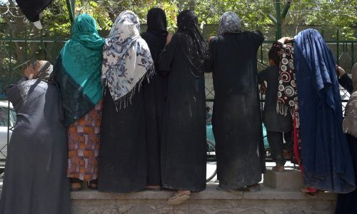 [VIDEO] Žene promarširale ulicama i pokazale nevjerojatnu hrabrost u Kabulu: 'Ne želimo da se ušutka glas koji su Afganistanke uspjele steći u posljednjih 20 godina'