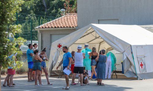 Hrvatska danas ima 486 novozaraženih, razmatra se uvođenje novih mjera