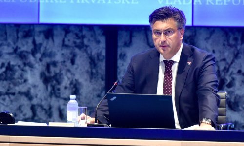 [FOTO] Plenković o prešutnim minusima: Vodit ćemo računa da rješenje uključuje i moguću zakonsku izmjenu, možda i limitiranje kamatne stope