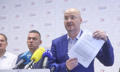 [VIDEO/FOTO] Jednoglasno prihvaćena Škorina ostavka, Mario Radić mu poručio: 'Zahvalni smo na svemu, ali molimo da ovo prestane'