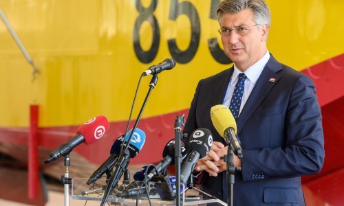 Plenković kaže da će hrvatska kapelica u Betlehemu privlačiti turiste kod nas; progovorio i o Mariću i jahti: To je priča koju smo jučer zatvorili