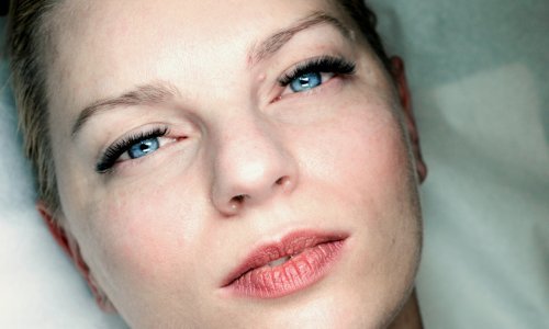 Edita Misirić zabljesnula novim neodoljivim pogledom