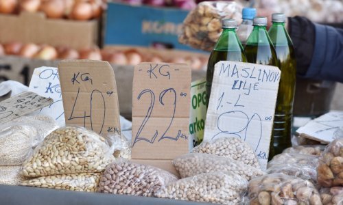 Za sve je kriva suša: Urod graha s dvije tone pao na stotinjak kilograma po hektaru, cijene idu i do 40 kuna