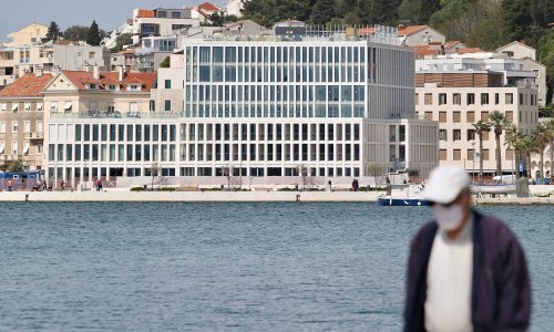 Jesu li dvije etaže splitskog Ambasadora bespravno podignute? Investitor: Bože sačuvaj, imamo uredne papire!