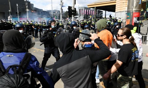 Australska policija sukobila se s prosvjednicima, rekordan broj slučaja covida-19