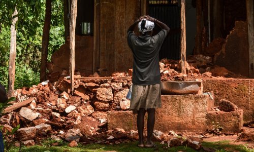 Haićani pokapaju mrtve tjedan dana nakon potresa: Danas su svi plakali za onima koje su izgubili