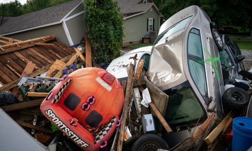 Poplave u Tennesseeju odnijele najmanje 21 život, dok se za 50 osoba traga