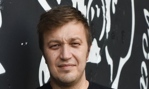 Edo Maajka ispričao nam je sve o svom novom pothvatu koji su mnogi jedva dočekali: 'Put u plus' konstantno je učenje o društvu, drugima, muzici i životu'