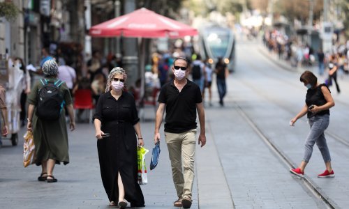 Necijepljeni izraelski nastavnici moraju na neplaćeni dopust, ne mogu održavati niti online nastavu