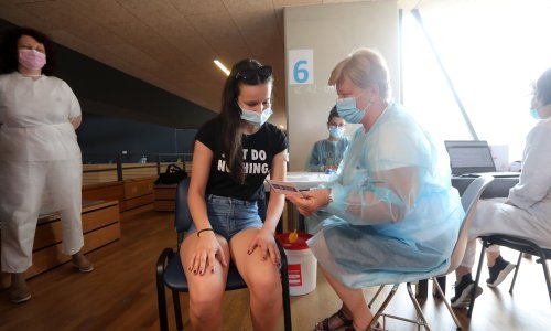 Buknula korona u zagrebačkim školama, sve se više djece cijepi na Velesajmu: Kad će opća preporuka za starije od 12 godina?