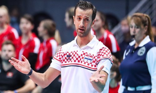 Hrvatice pobijedile i četvrti put u nizu, ali izbornik Daniele Santarelli nije bio zadovoljan; nakon utakmice istaknuo je veliki problem naše reprezentacije