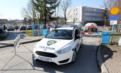 Pijan, s isteklom dozvolom, bez registracije i nevezan bježao policiji; sud ga kaznio s 23.100 kuna